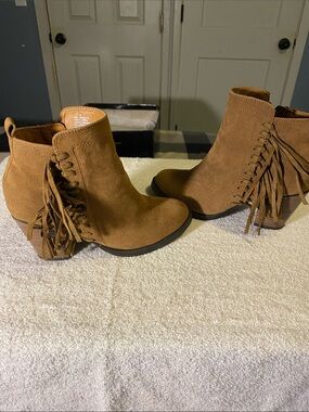 Rampage Tan Suede Fringe Ankle Boots